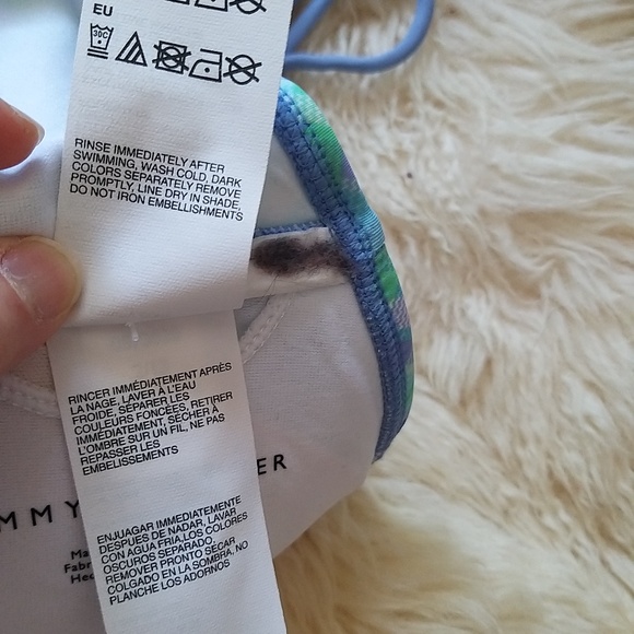 NEW SWIM TOP WITH REMOVABLE SOFT CUPS Tommy Hilfiger - M - Picture 6 of 8